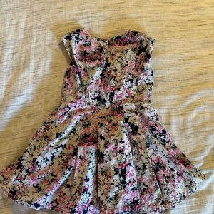 Gap dress floral little girls size small 6-7
